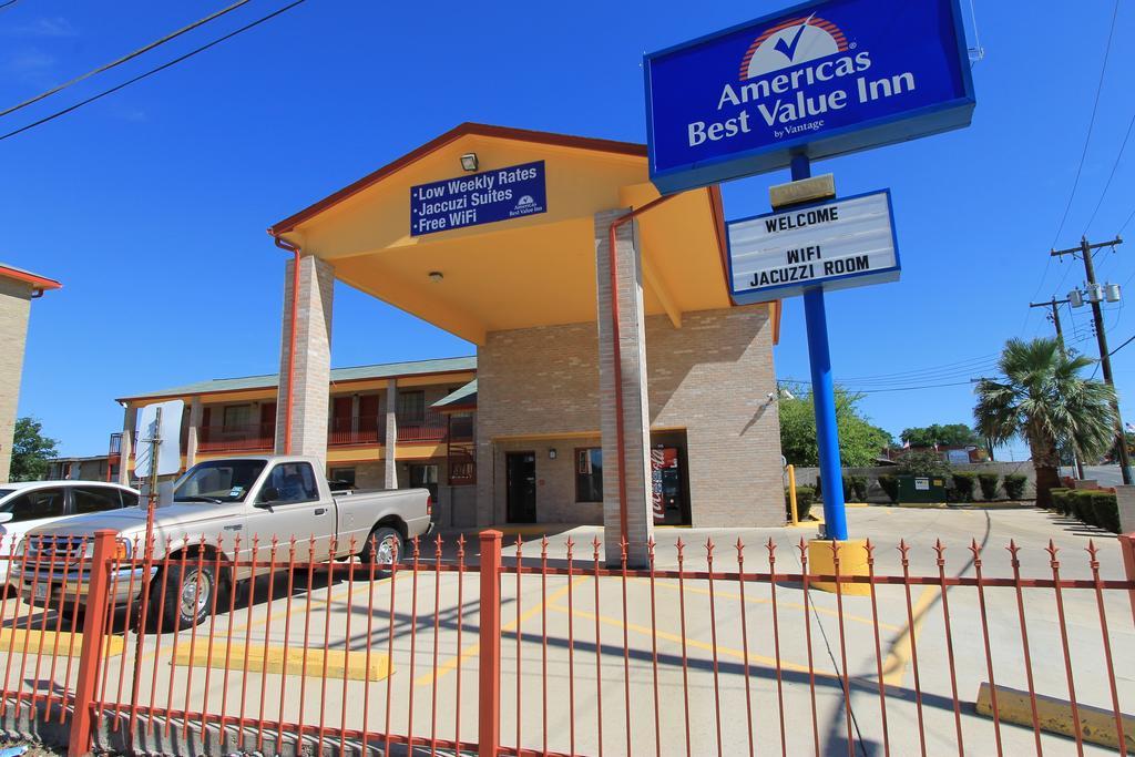 Americas Best Value Inn San Antonio/Lackland AFB Exterior foto